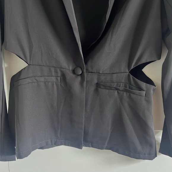 Nasty Gal Cut-Out Tonight Tailored Blazer Size 5 - Picture 4 of 8